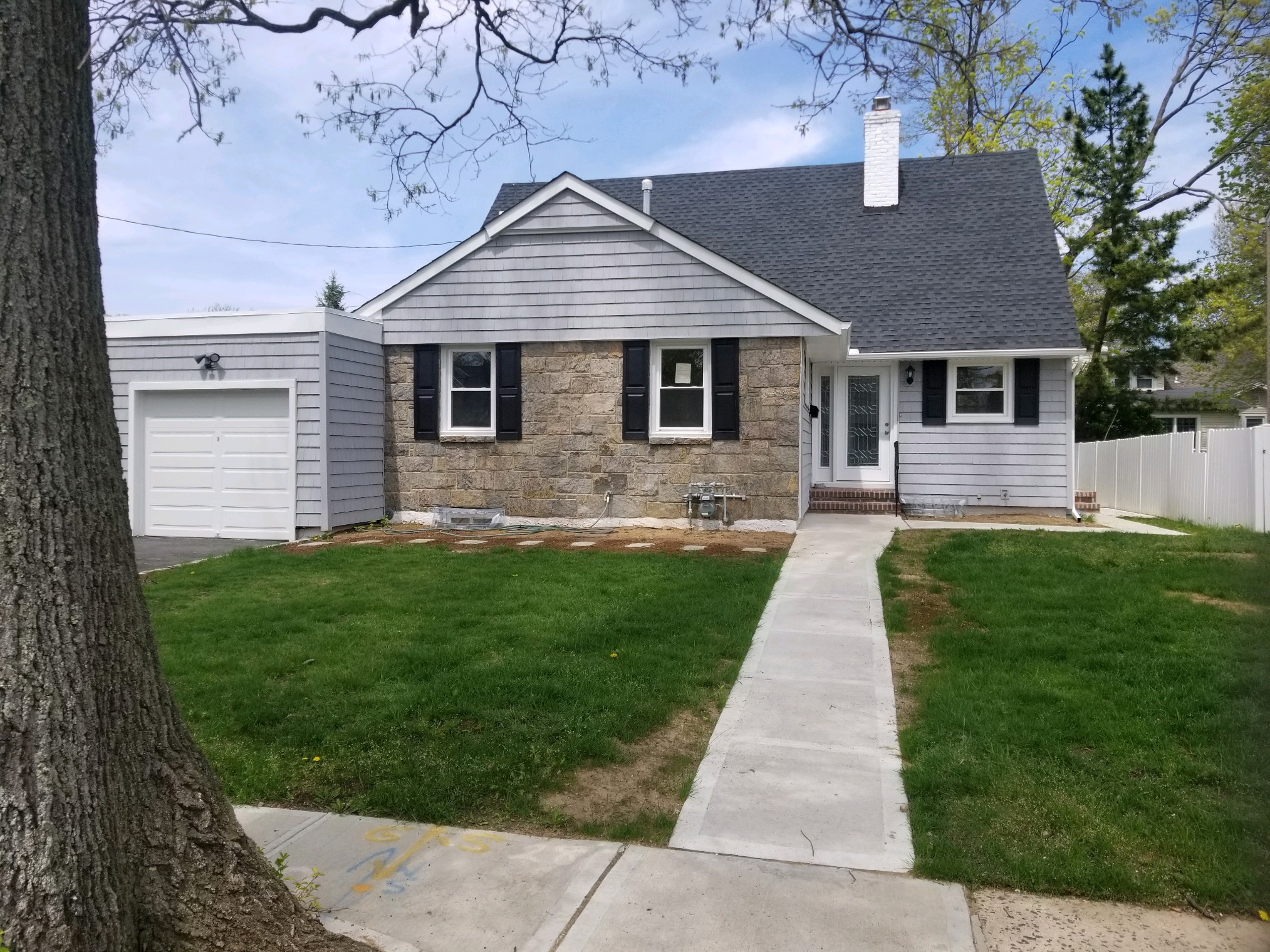 73 Alden Ct Malverne NY 11565